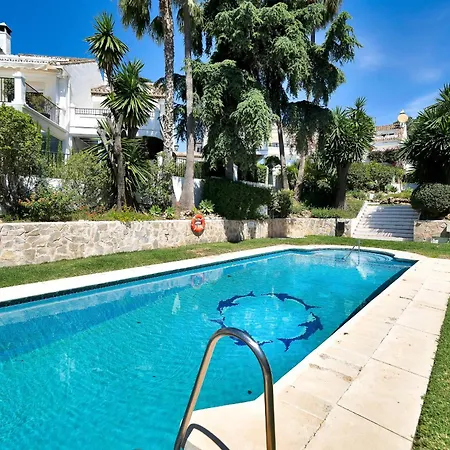 Lujoso Y Moderno Adosado En Nagueles - Montepiedras 23 * Marbella